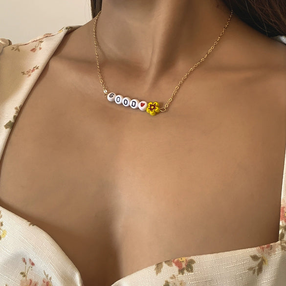 Simple Metal Chain Letter Glass Small Flower Collarbone Necklace Material Fine Copperclad Iron Acrylic Glass Flower Process Electroplating