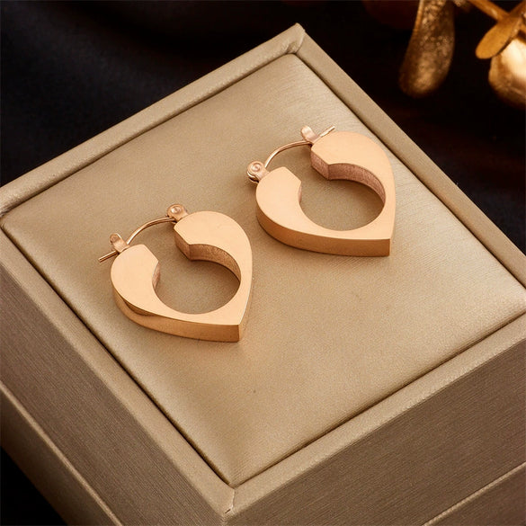 Simple Niche High Grade Cold Style Minimalist Design Hollow Heart Titanium Steel Electroplated Unisex Earrings
