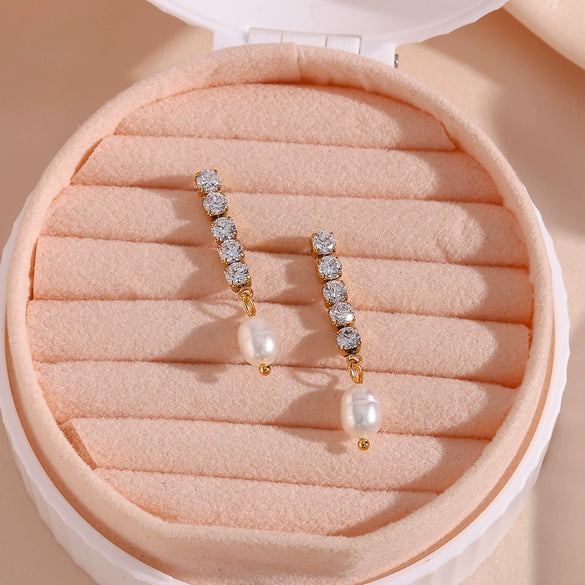 Simple Niche Light Luxury Women's Stainless Steel Freshwater Pearl Earrings With Zircon Chain And Geometric Design Electroplated