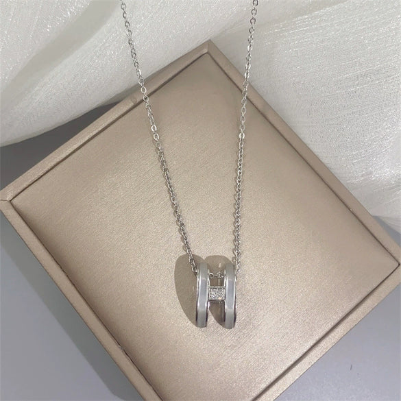 Simple Opal Diamond H Letter Titanium Steel Necklace Multiple Colors Letter Clavicle Chain With Inlaid Jade Process