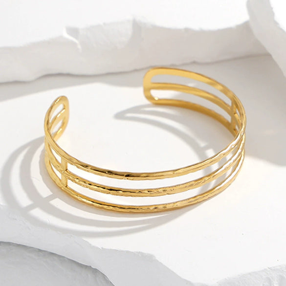Simple Open Geometric Line Titanium Steel Bracelet For Women With Electroplating Treatment