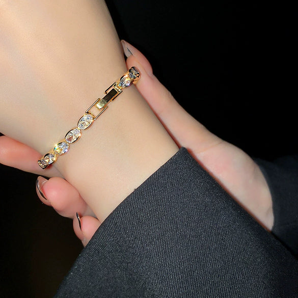 Simple Personality Women's Geometric Zircon Alloy Bracelet Spring New Design