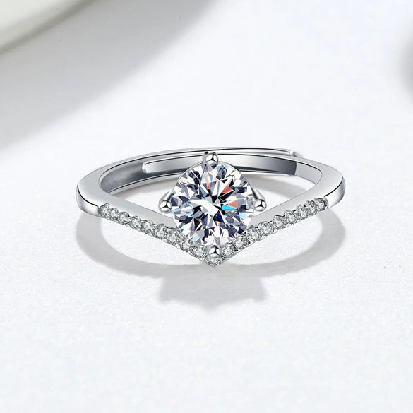 Simple S925 Silver Crown V Shaped Ring For Women Geometric Electroplated Adjustable Open Ring With Single Stone Accent