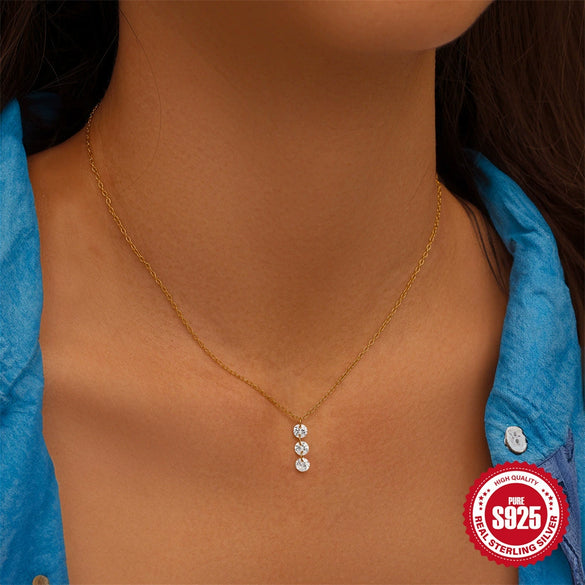 Simple S925 Sterling Silver Women's Heart Shaped Three Diamond Encrusted Collarbone Necklace With Electroplating Treatment