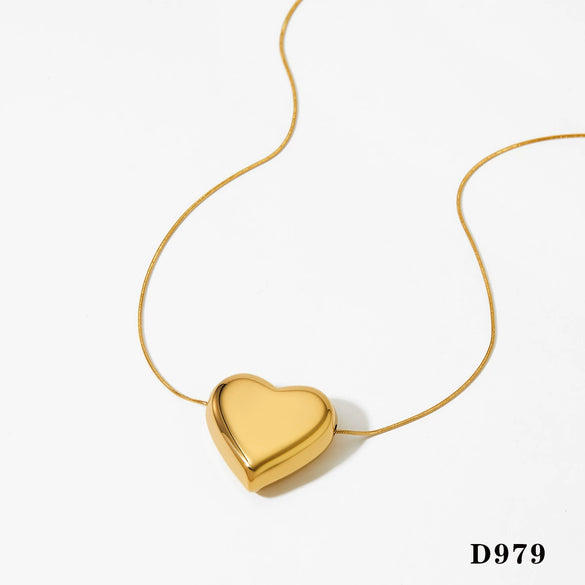 Simple Smooth Hollow 3D Heart Shape Love Pendant Necklace In Stainless Steel With Electroplating For Women