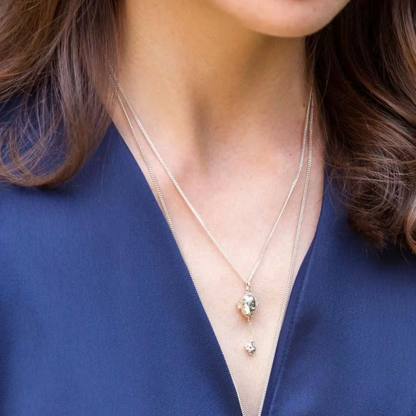 Simple Stainless Steel And Titanium Steel Fruit Pendant Necklace With 18K Real Gold Furnace Plated Electroplating Style Unisex