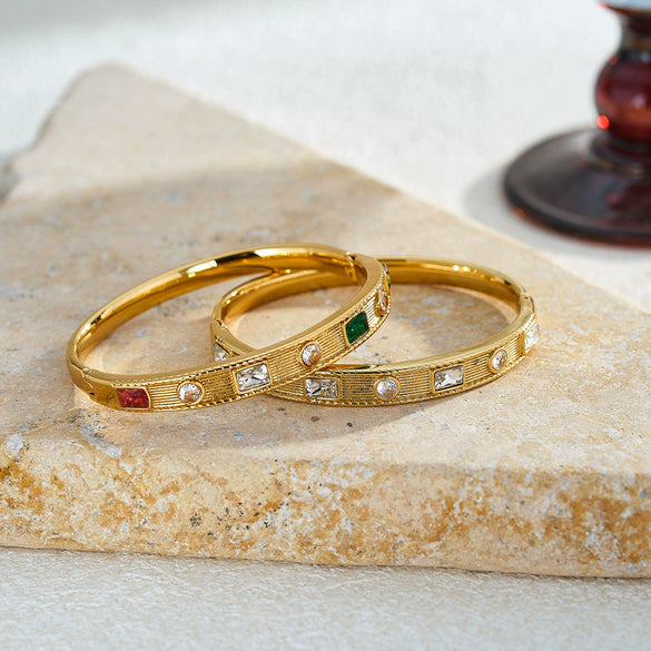 Simple Stainless Steel Bracelet With Geometric Zircon Rhinestone Inlay And 18K Gold Vacuum Plating For Women
