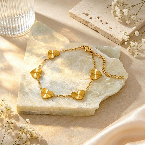 Simple Stainless Steel Heart Jewelry Set For Women With Electroplated Necklace Bracelet And Earrings