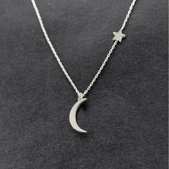 Simple Star Moon Allmatch Pendant Necklace For Women Short Clavicle Chain Alloy Electroplated