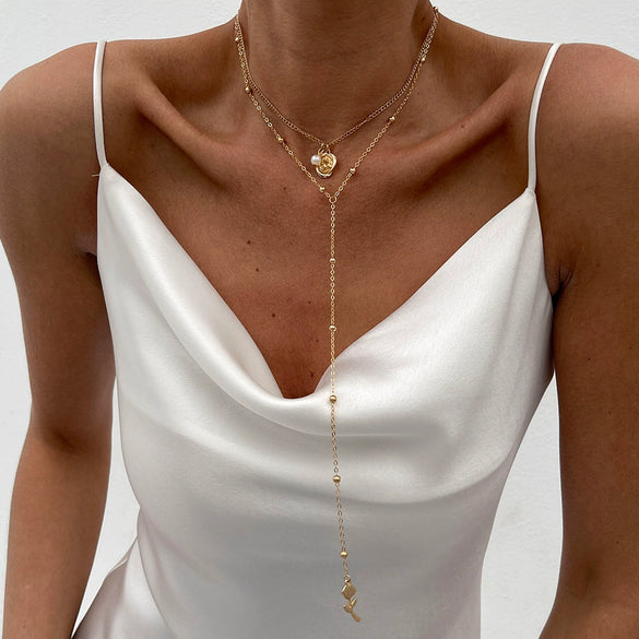 Simple Style Flower Geometric Alloy Pendant Copperclad Iron Chain Imitation Pearl Long Clavicle Necklace With Electroplating