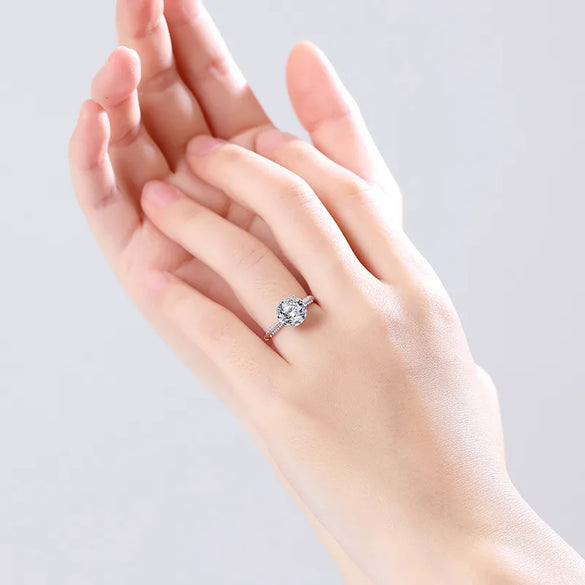 Simple Style Heart Shape Sterling Silver Inlay Moissanite Zircon Rings