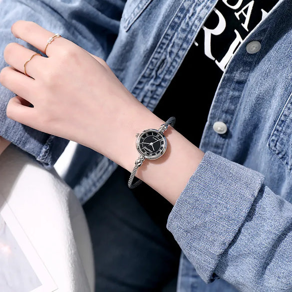 Simple Style Round Buckle Quartz Women'S Watches