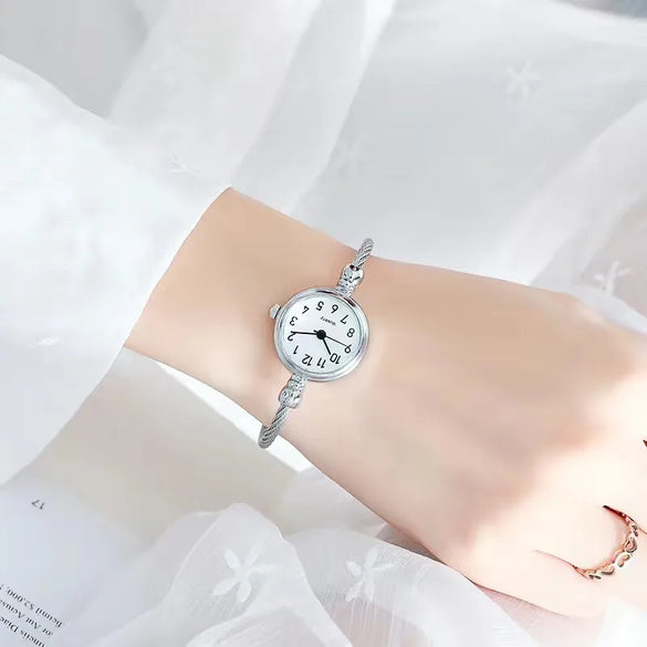 Simple Style Round Buckle Quartz Women'S Watches