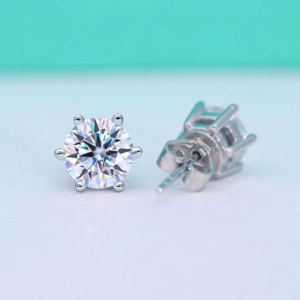Simple Style Shiny Round Sterling Silver Moissanite High Carbon Diamond Ear Studs In Bulk