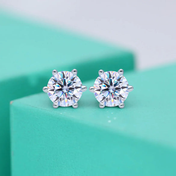 Simple Style Shiny Round Sterling Silver Moissanite High Carbon Diamond Ear Studs In Bulk