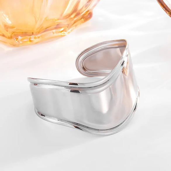 Simple Style Solid Color 304 Stainless Steel 18K Gold Plated Bangle In Bulk