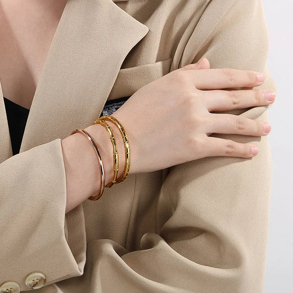 Simple Style Solid Color 304 Stainless Steel 18K Gold Plated Bangle In Bulk