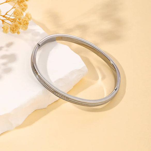 Simple Style Solid Color 304 Stainless Steel 18K Gold Plated Zircon Bangle In Bulk