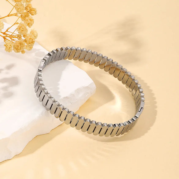 Simple Style Solid Color 304 Stainless Steel 18K Gold Plated Zircon Bangle In Bulk