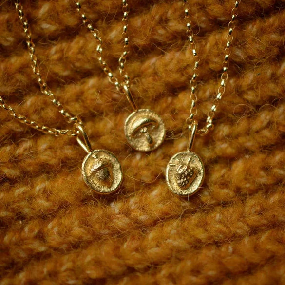 Simple Style Stainless Steel And Alloy Necklace With Flower And Acorn Mushroom Strawberry Pattern O Word Chain Electroplating For Women