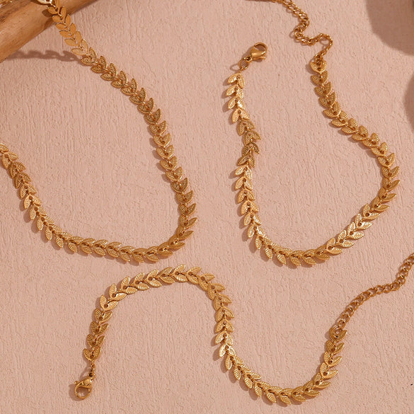 Simple Titanium Steel And Stainless Steel Plated 18K Gold Leaves Fishtail Chain Bracelet Anklet Necklace Set With Geometric Design And Electroplating Treatment