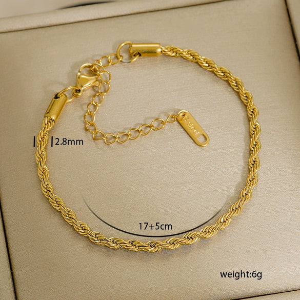 Simple Titanium Steel Unisex Bracelet With 18K Gold Plating Electroplating Treatment Minimalist Style