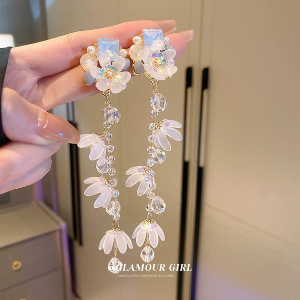 Small Fresh Sweet Flower Fabric Earrings With Electroplating Treatment