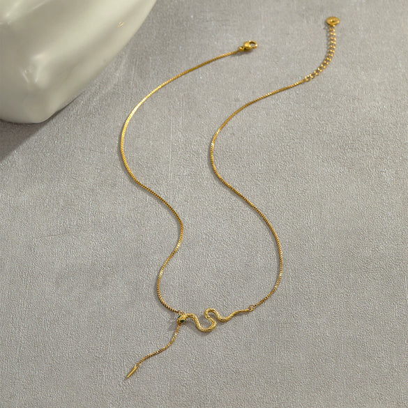 Snake Element Titanium Steel And Stainless Steel Necklace With Diamond Snake Tassel Pendant Electroplated Jewelry