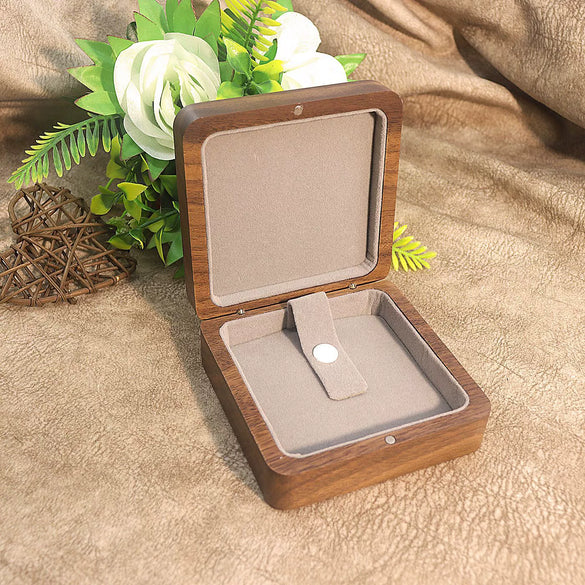 Solid Wood Black Walnut Jewelry Gift Box Wooden Bracelet And Necklace Packaging Box With Buckle Closure