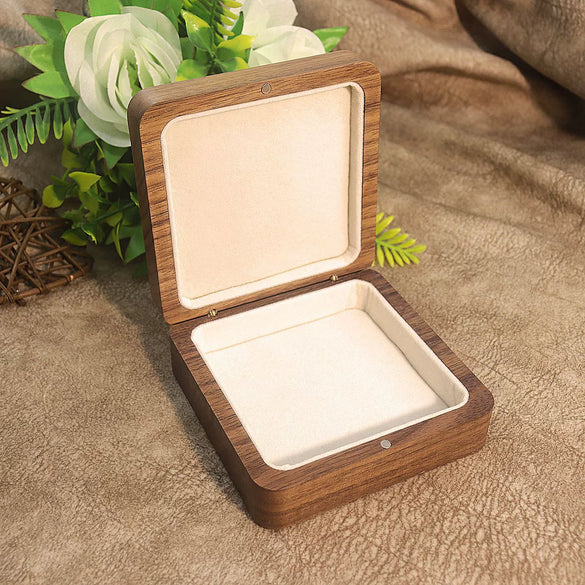 Solid Wood Black Walnut Jewelry Gift Box Wooden Bracelet And Necklace Packaging Box With Buckle Closure