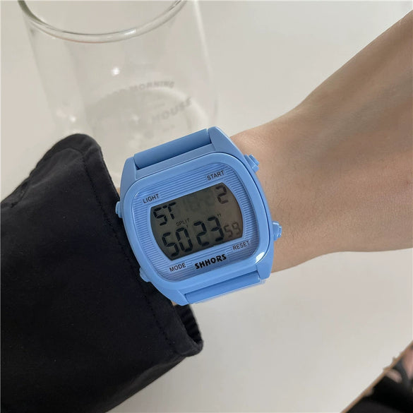 Square Electronic Watch Plastic Case Silicone Strap Leisure Style Waterproof