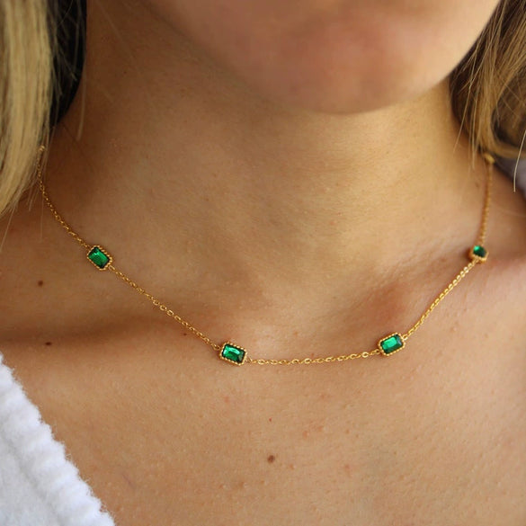Square Emerald Zircon Light Luxury Niche High Grade Titanium Steel And Stainless Steel Clavicle Chain Necklace Bracelet With Electroplating For Women Geometric Pattern