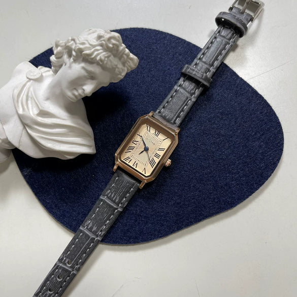Square Retro Women's Watch Alloy Case Ordinary Glass Mirror Leisure Style