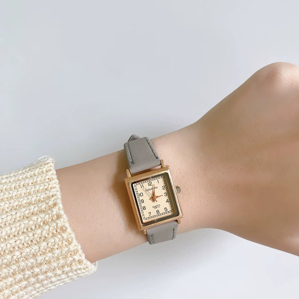 Square Women's Watch Alloy Case Ordinary Glass Mirror Thin Belt Small Dial Retro Leisure Style
