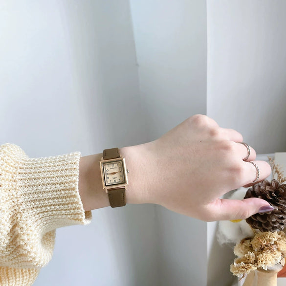 Square Women's Watch Alloy Case Ordinary Glass Mirror Thin Belt Small Dial Retro Leisure Style