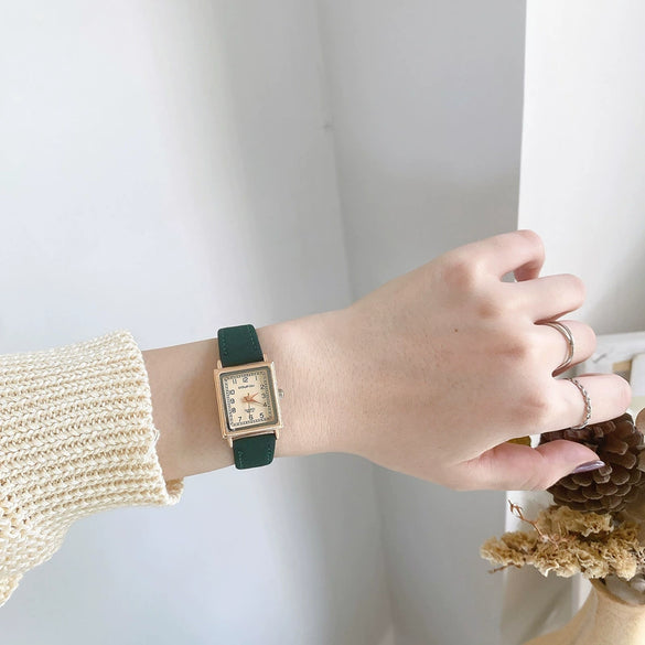 Square Women's Watch Alloy Case Ordinary Glass Mirror Thin Belt Small Dial Retro Leisure Style