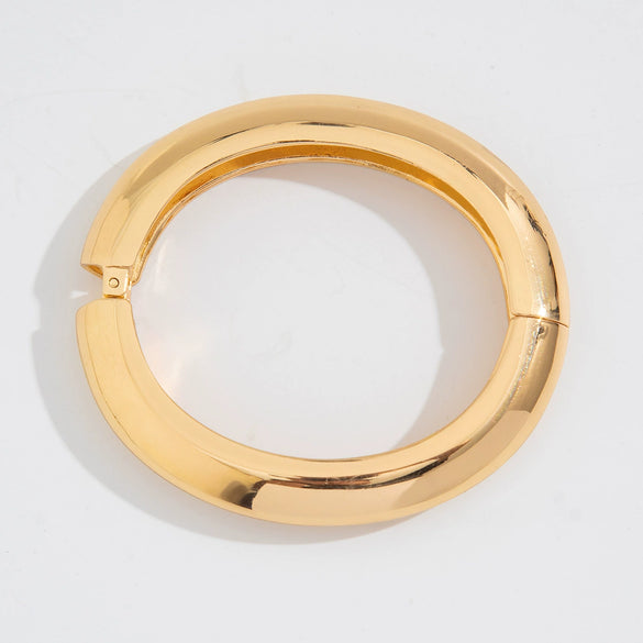Stacked Irregular Alloy Bracelet With Electroplating Treatment