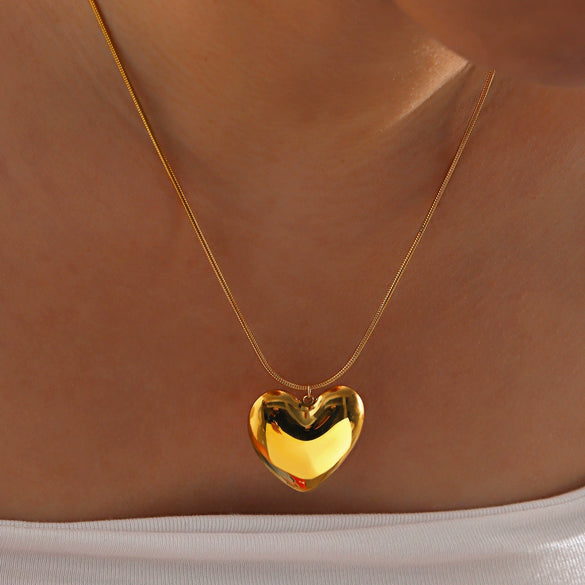 Stainless Steel And Titanium Steel Electroplated Love Heart Clavicle Necklace Geometric Style