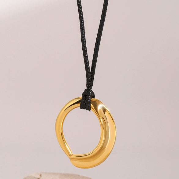 Stainless Steel And Titanium Steel Geometric Pendant Necklace With Electroplating Treatment For Women