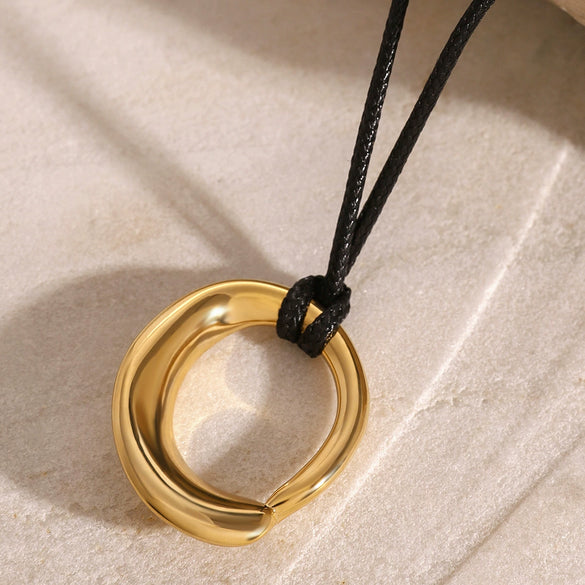 Stainless Steel And Titanium Steel Geometric Pendant Necklace With Electroplating Treatment For Women