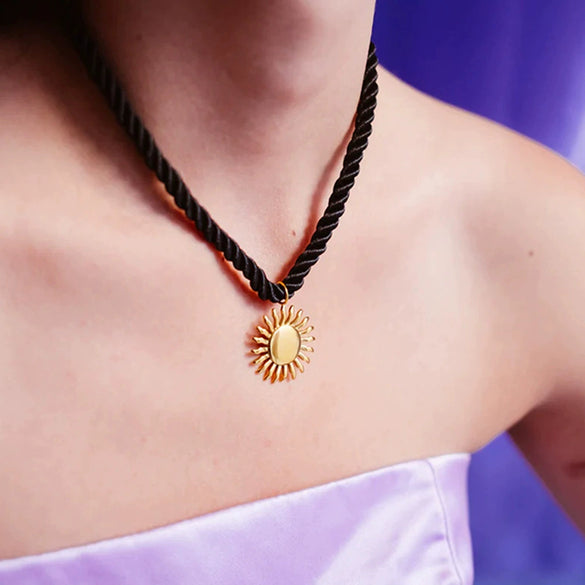 Stainless Steel And Titanium Steel Jewelry With Sunflower Design And Electroplating Process For Women