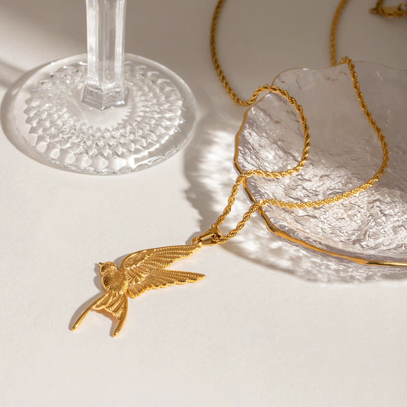 Stainless Steel And Titanium Steel Peace Pigeon Pendant Necklace Electroplating Design