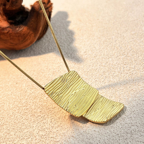 Stainless Steel And Titanium Steel Retro Minimalist U Shaped Folding Box Design Electroplated Unisex Necklace