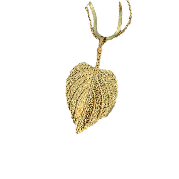 Stainless Steel And Titanium Steel Ushaped Maple Leaf Necklace Retro Minimalist Electroplated Jewelry