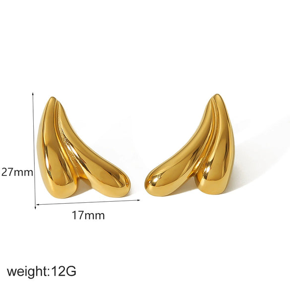 Stainless Steel And Titanium Steel Women's Highend Geometric Croissant Conch Earrings 18K Goldplated