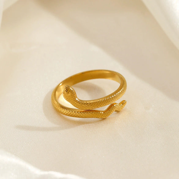 Stainless Steel Animal Snake Zodiac Ring With 18K Gold Plated Electroplating For Women