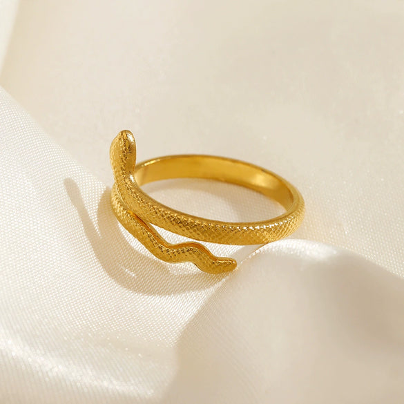 Stainless Steel Animal Snake Zodiac Ring With 18K Gold Plated Electroplating For Women