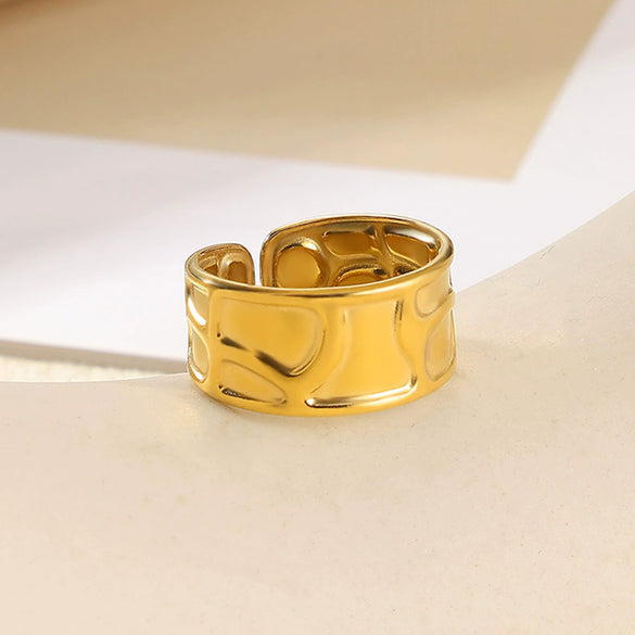 Stainless Steel Asymmetrical Geometric Ring With Flower Knot Texture And Electroplating