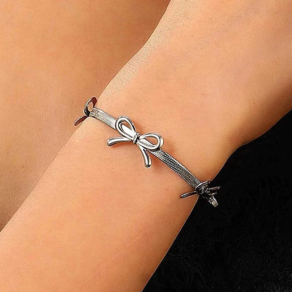 Stainless Steel Bow Jewelry Set With Electroplating Earrings Necklaces Ring For Women