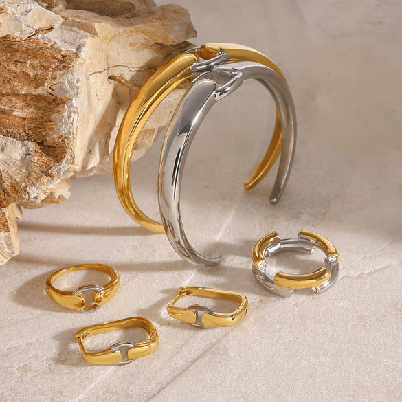 Stainless Steel Colormatching Earrings And Bracelet With Electroplating Treatment Simple Style For Women